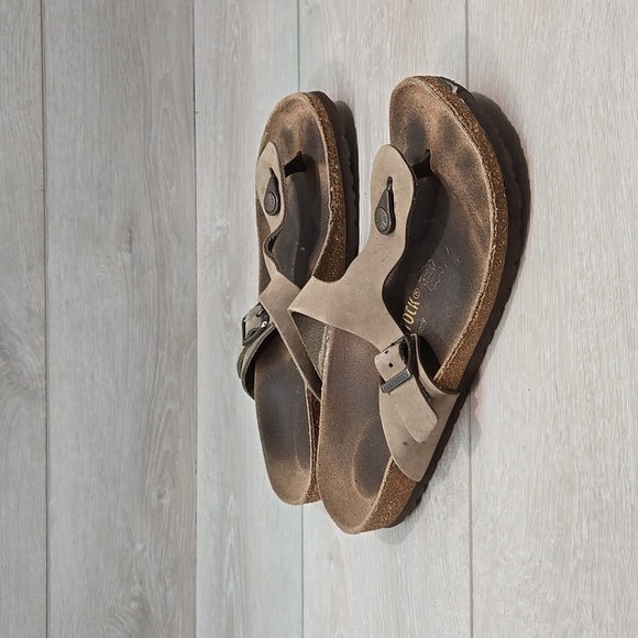 Birkenstock Women Gizeh Taupe Sandals shoes slide sz 40/9 Regular - Picture 1 of 16